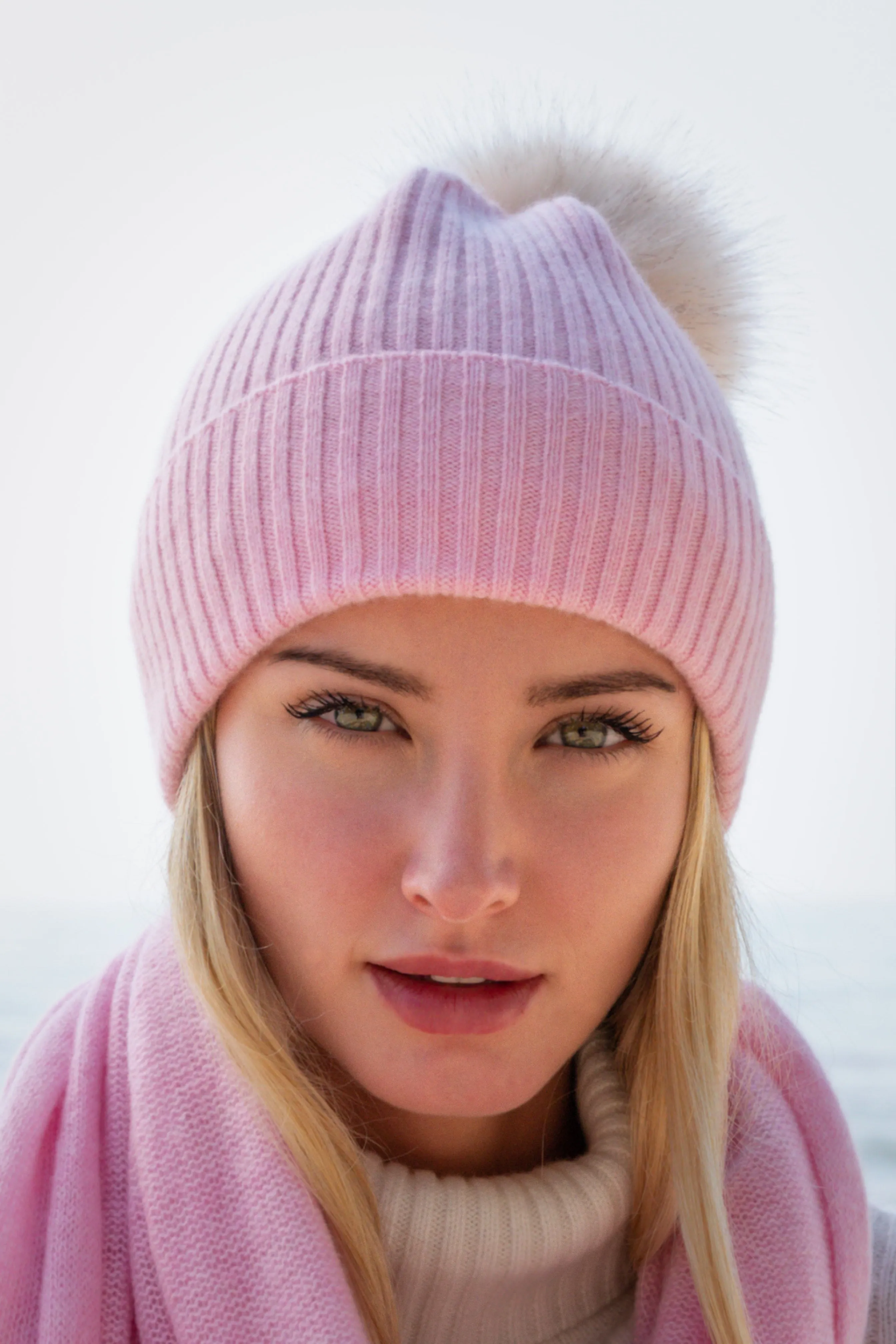 Sustainable Cashmere Hat - Soft Pink
